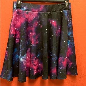 Galactic skirt with pockets